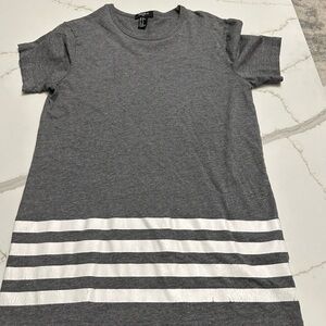 men’s grey long length tshirt size xs
